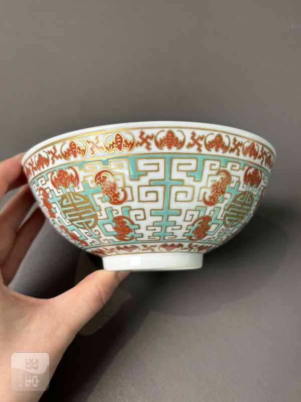 清道光 慎德堂制粉彩描金五福捧寿纹碗 - 图5